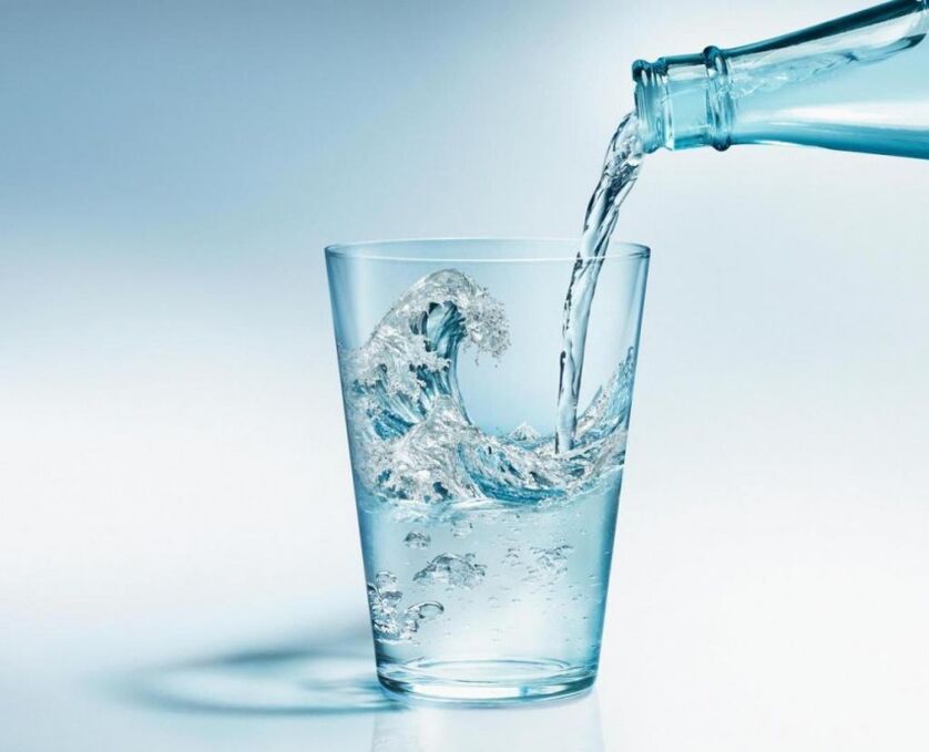 During the drinking diet, you must drink plenty of clean water